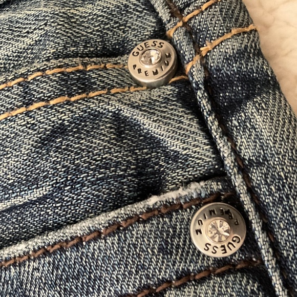 Guess Premium flare women jeans size 29 with studded pockets - Picture 7 of 8